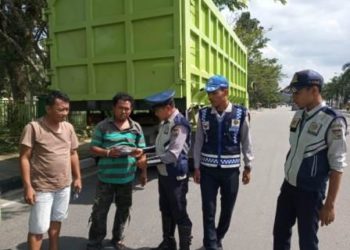Dishub Kampar Tertibkan Truck Tonase Besar di Kota Bangkinang