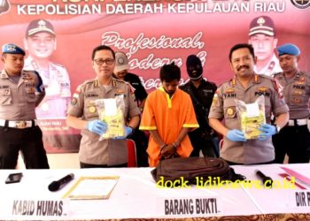 Polda Kepri Gelar Konferensi Pers Tersangka Sabu 2.021 Gram