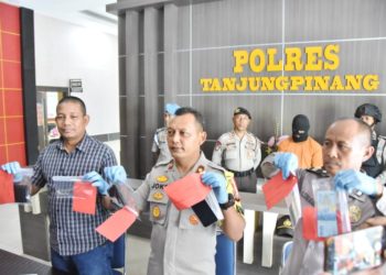 Polres Tanjungpinang Gelar Konferensi Pers, Tersangka Oknum Percobaan Pembunuhan Jaksa