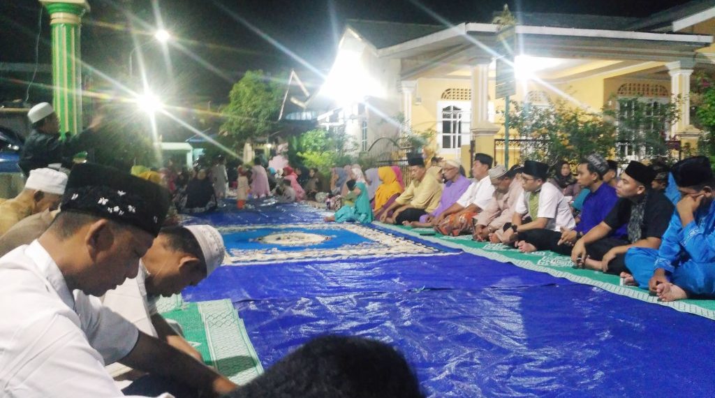 Ratusan Warga Blok C Kijang Kencana 3 Gelar Do’a Bersama dan Halal Bihalal, Menyambut Bulan Suci Ramadhan 1440 H/2019 M