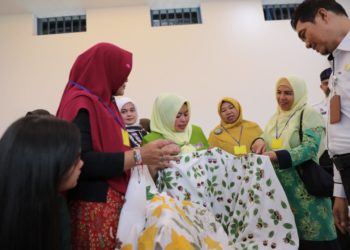 Juwariyah Berikan Pelatihan Merajut dan Membatik kepada Warga Binaan