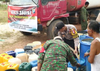 2 hari Warga Terima 90 Ton Air Bersih Dari Polres Tanjungpinang