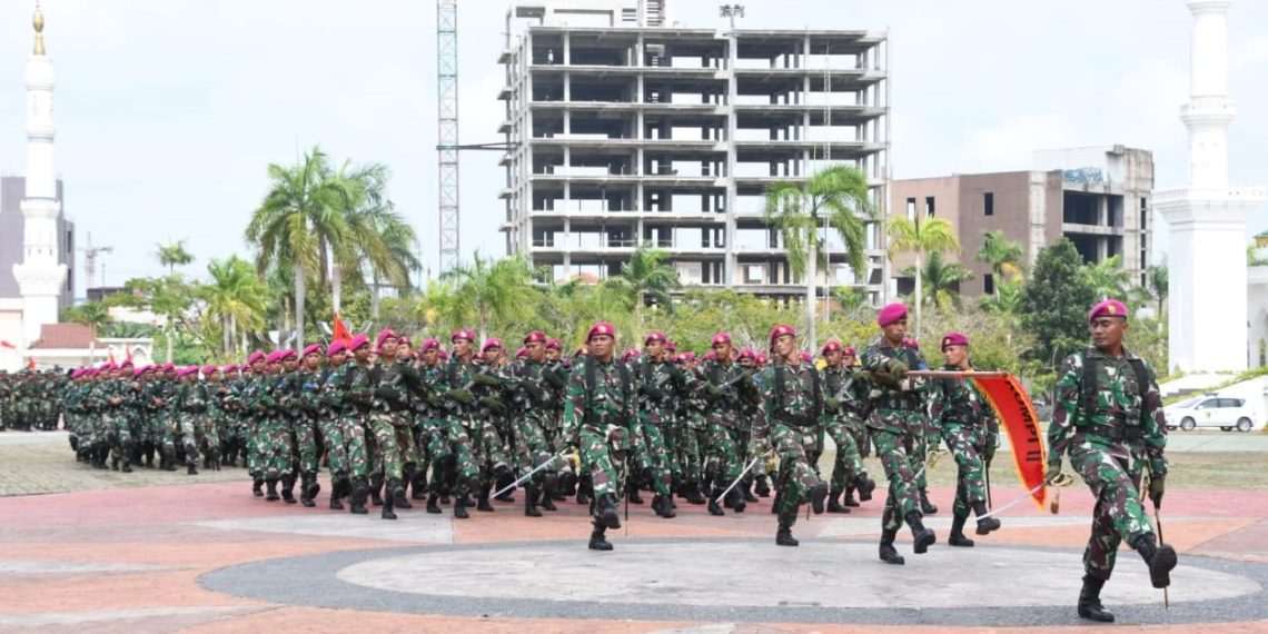 Jelang Upacara HUT Ke-74 TNI, Danlantamal IV Tinjau Kesiapan Pasukan Upacara