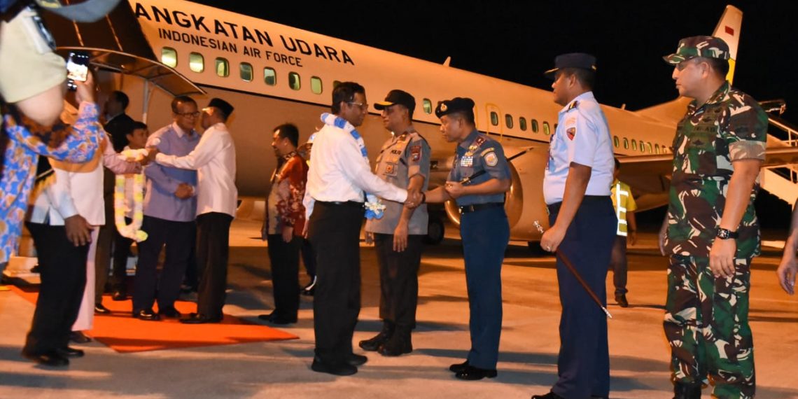 Danlantamal IV Sambut Kedatangan Menkopolhukam RI di Tanjungpinang