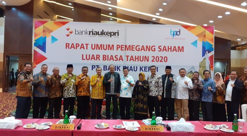 Rahma hadiri RUPSLB Bank Riau Kepri di Pekanbaru