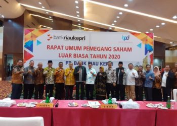 Rahma hadiri RUPSLB Bank Riau Kepri di Pekanbaru