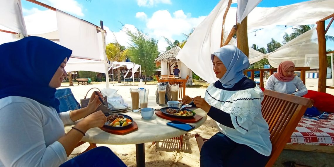 Camping Sembari BBQ, Ayo ke Hello Bintan