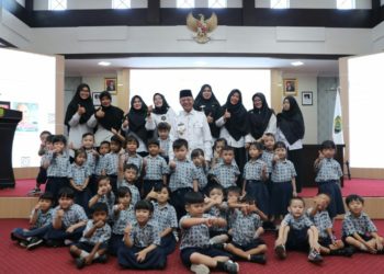 Syahrul Terima kunjungan 37 siswa-siswi TK Mawar