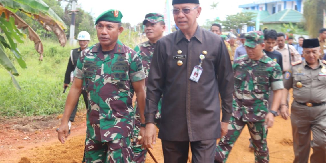 Dandim 0315/Bintan dan Walikota Tanjungpinang Dampingi Danrem 033/WP Tinjau Lokasi TMMD Ke 107