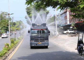 Bersatu Melawan Covid-19, Semprot Cairan Disinfektan Secara Masif di wilayah Kota Tanjungpinang