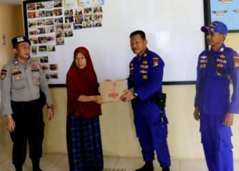 Satpolairud Polres Lingga Beri Bantuan ke Panti Jumpo Tuah Bunda 