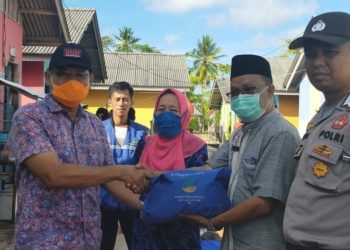 Dua Rumah Roboh, Dinsos Bintan Beri Bantuan pada Korban