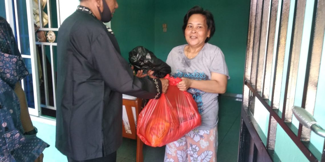 Ketua IK LIMKO Tanjungpinang AKP Sukarman Pimpin Berbagi Tali Asih Saat Pandemi Covid-19