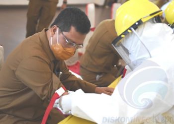 Pejabat Eselon 1-II Kepri jalani pemeriksaan cepat COVID-19