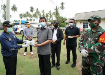 Isdianto Silaturahmi dengan Tokoh Masyarakat Bintan