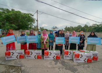 Kunjungan Ke Moro, Meri Isdianto Beri Bantuan untuk Meningkatkan Perekomomian