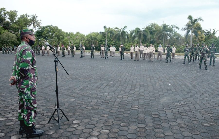 Asrena Danlantamal IV Beri Pengarahan pada Segenap Prajurit dan PNS Lantamal IV