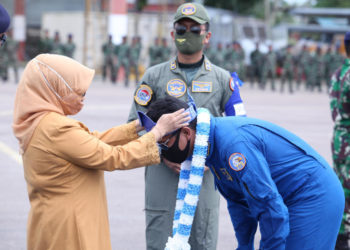 Rahma Bangga Rajawali Flight Unjuk Aksi di Langit Tanjungpinang