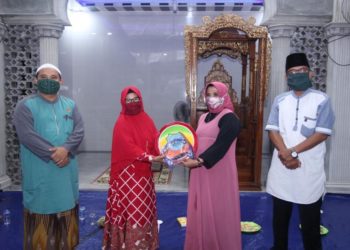 Rahma Serahkan Bantuan Kompang Kepada BKMT AL- Hussein