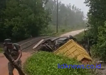 Lori Ekspedisi Jatuh ke Sungai, Diduga Karena Kelebihan Muatan