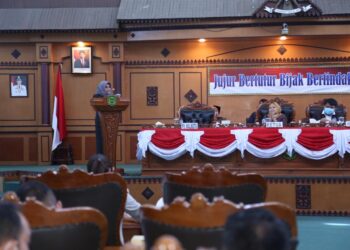 Penyampaian Nota Pengantar Ranperda Perubahan Tentang Hak Keuangan dan Administratif Pimpinan dan Anggota DPRD Kota Tanjungpinang