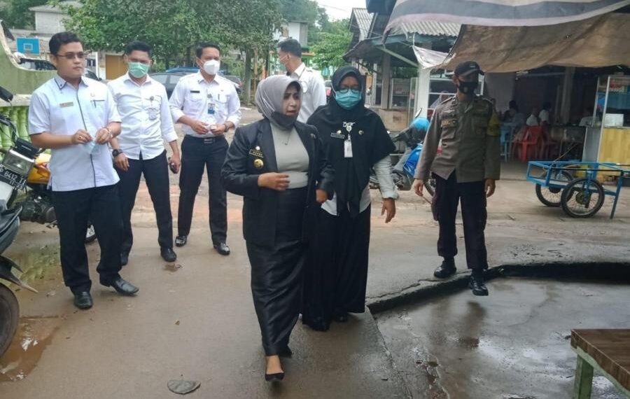 Kunjungi Warga Terdampak Banjir, Rahma Imbau Agar Selalu Waspada