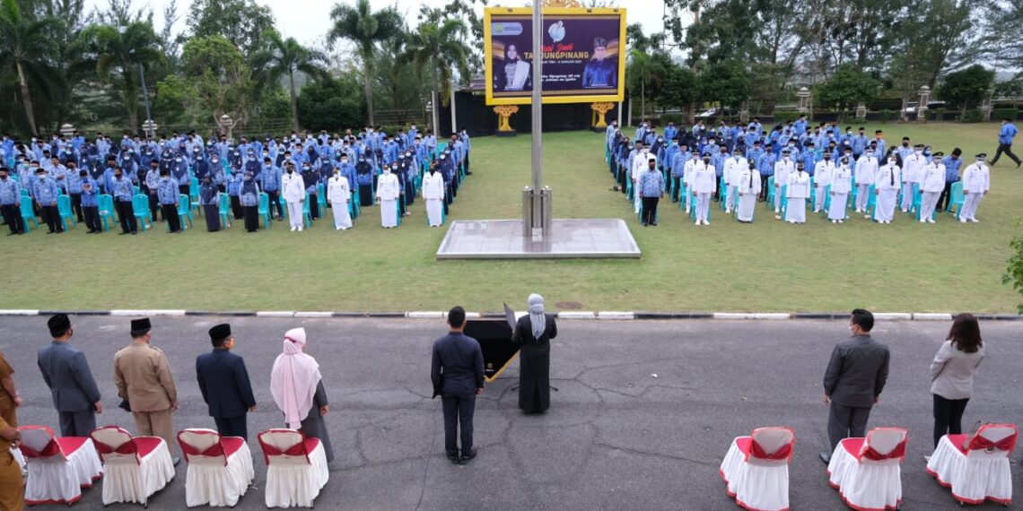 Terapkan Prokes, Rahma Lantik 272 Orang Pejabat Administrator dan Pengawas  di Lapangan Terbuka