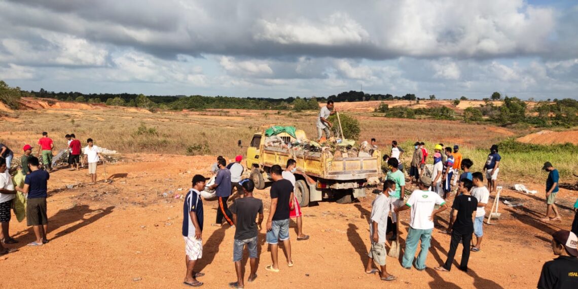 Derita Warga Perumahan Permata Galaxy “Sampah dan Debu”