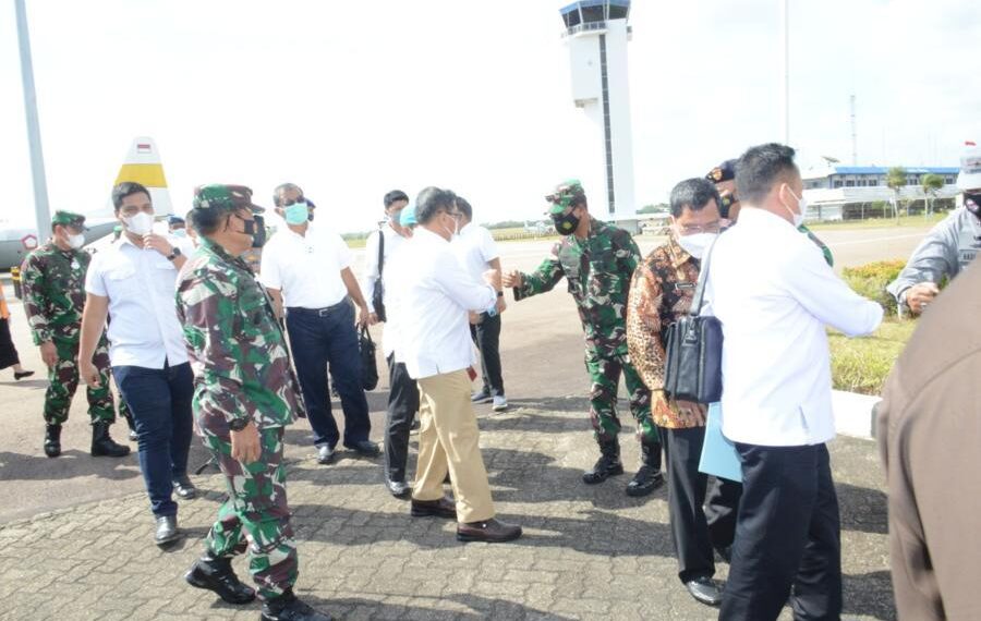 Danlantamal IV Sambut Kedatangan Menko Marves RI di Batam