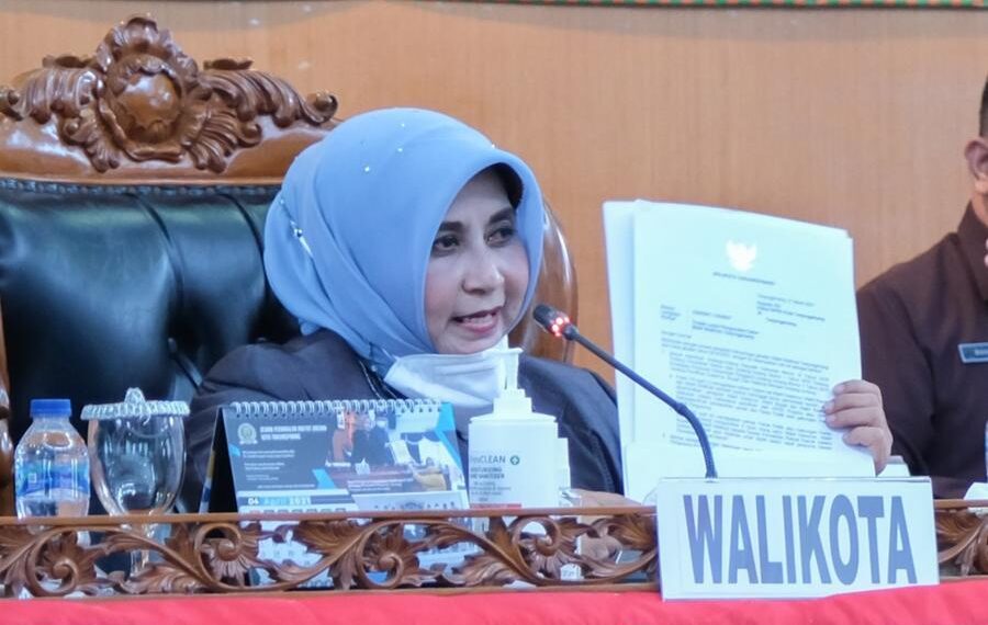 Rahma Serahkan Usulan Nama Calon Wawako ke DPRD Usai Sidang Paripurna