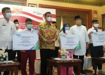 BP Jamsostek Beri Beasiswa Pendidikan Anak Peserta JKK dan JKN, Ini Kata Gubernur Kepri