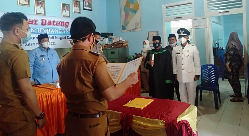 Bupati Padang Pariaman Hadiri Pelantikan Pj Wali Nagari Campago