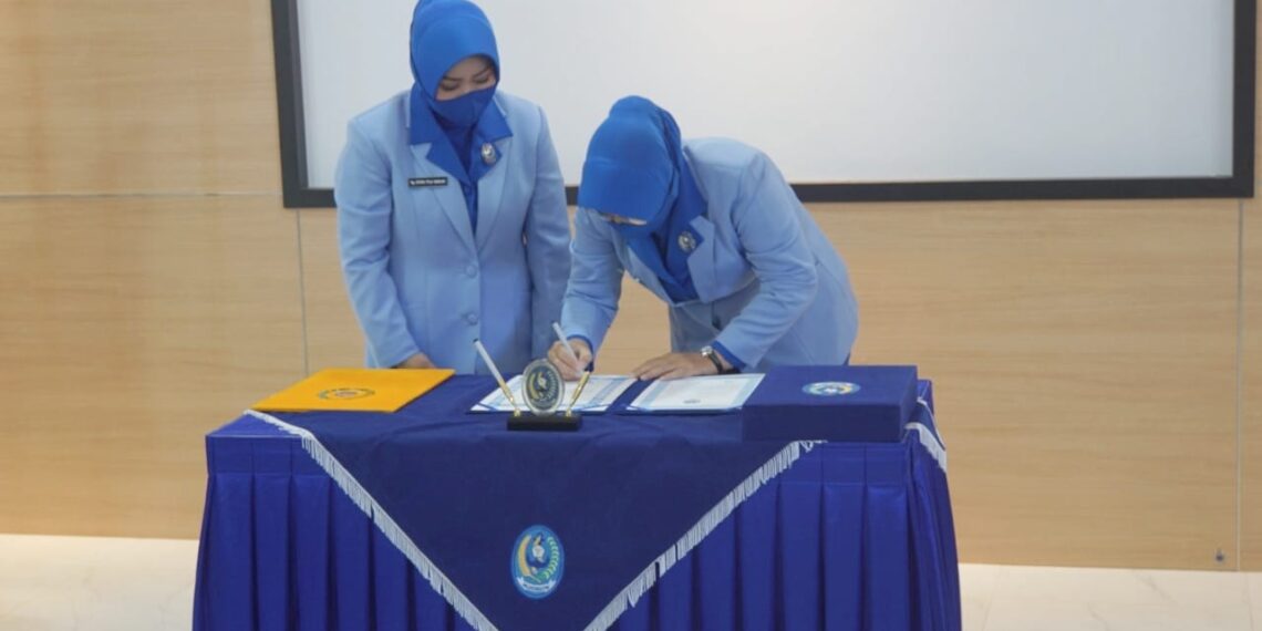 Ny. Puji Basuki Resmi Jabat Ketua Cabang 6 Korcab IV DJA I