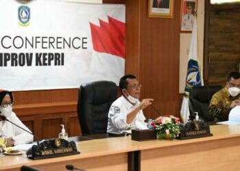 Gubernur Ansar: Angka Vaksinasi Harus Capai 50% Hingga Akhir Juni