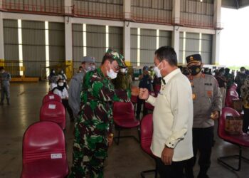 Danlantamal IV Sambut Menko Perekonomian RI di Batam