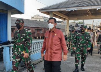 Sehari Pulih dari Covid-19, Gubernur Ansar Langsung Kerja