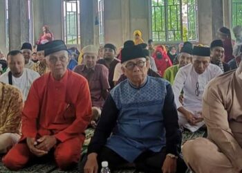 Meriah Peringatan Maulid Nabi Warga Batang Gasan di Tanjungpinang, Gelar Malamang dan Makan Bajamba