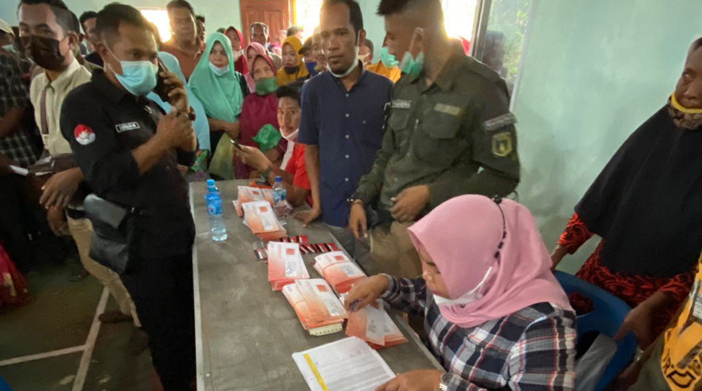 Distribusi Bantuan PPKM Darurat Masyarakat Kelurahan Lubuk Puding Berjalan Lancar