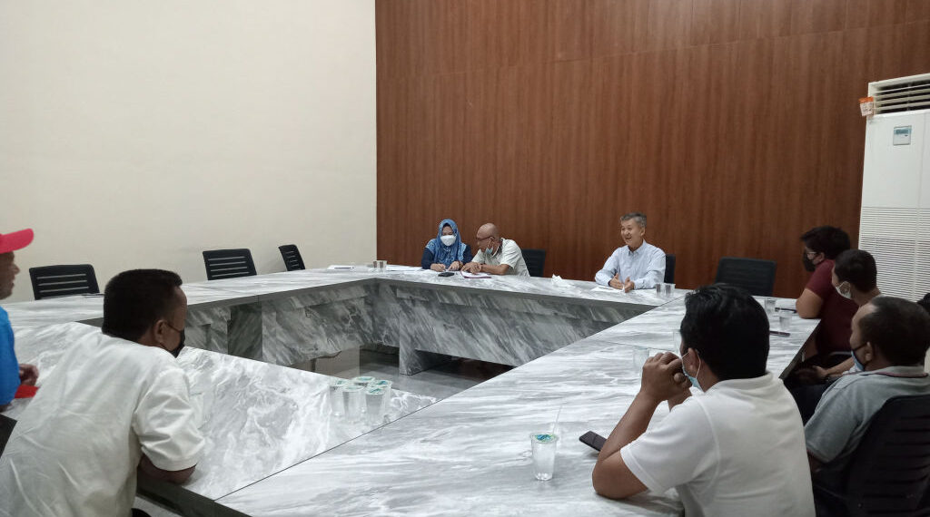 Aspal Jalan Permata Galaxy Rampung Paling Lambat Agustus Mendatang