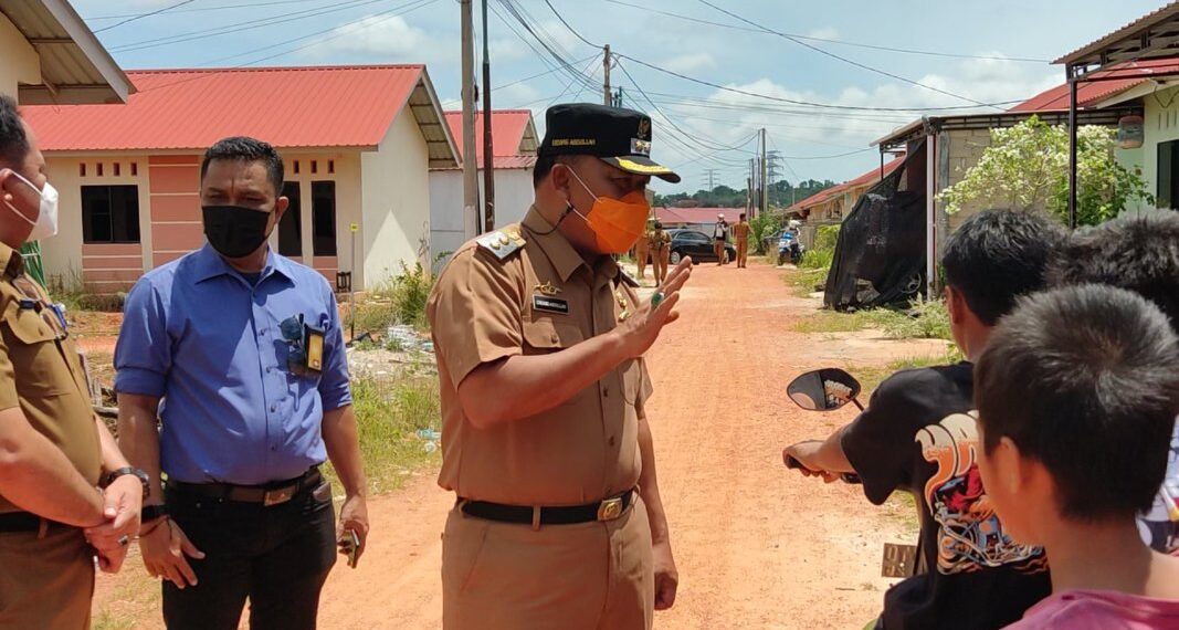 Endang Abdullah Terima Audiensi Warga Permata Galaxy dan Tinjau Langsung Lokasi