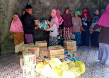 Warga Lubuk Puding dan Buru Dapat Sembako Lagi Dari Emi Iskandar