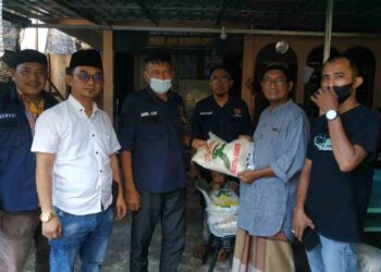 PWI Tanjungpinang Berbagi Beras Bagi Anak Yatim Di Bulan Ramadhan