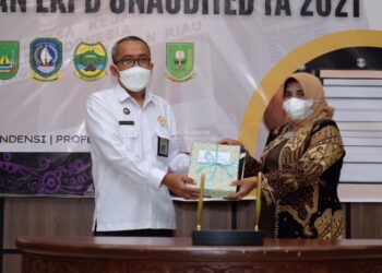 Rahma Serahkan LKPD Kepada BPK RI Perwakilan Kepri