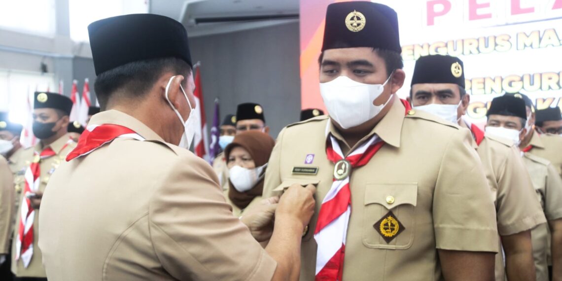 Plt Bupati Bintan Roby Dilantik Jadi Kamabicab Pramuka Bintan