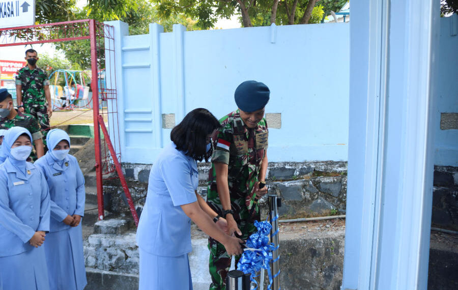 Ketua Pia Ardhya Garini Cab13/DI Resmikan Pos KB Terpadu Gelatik Dan Pojok Keterampilan Kantor Pia Lanud Raja Haji Fisabilillah