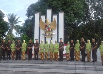 Kejati, Kejari, dan Jajaran Tabur Bunga di TMP Dalam Rangka Peringati HBA