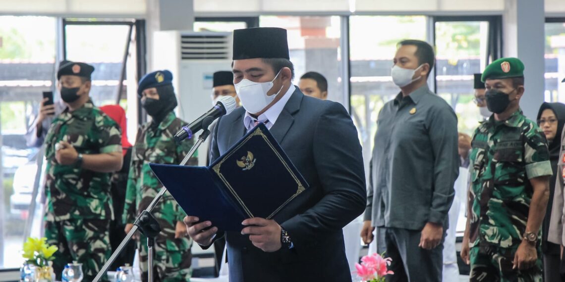 Roby Lantik 11 Pejabat Pimpinan Tinggi Pratama di Lingkup Pemkab Bintan