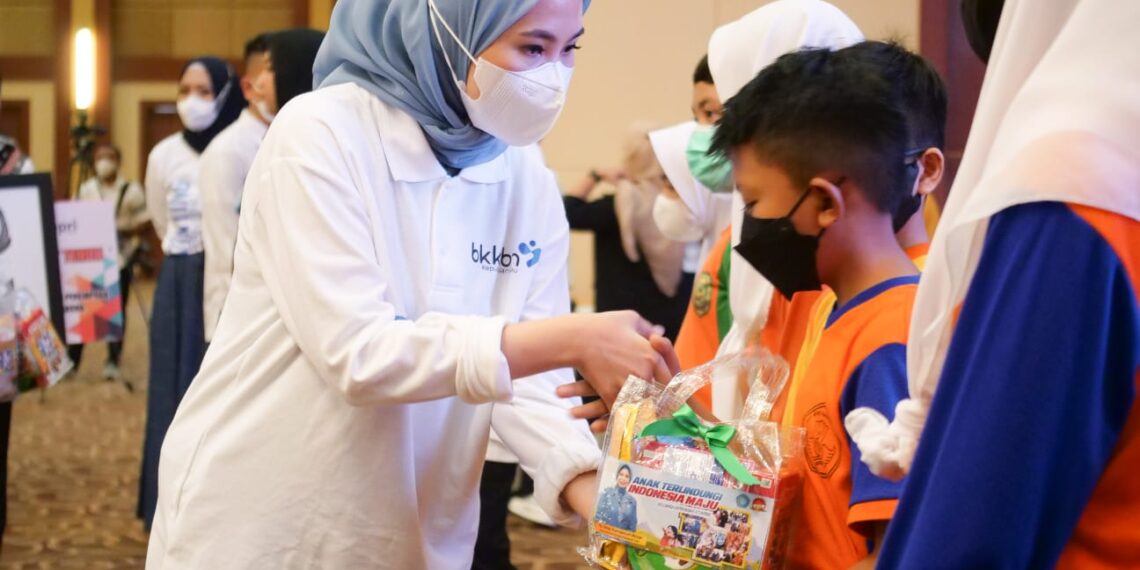 Hadiri Puncak Peringatan Hari Anak Kepri, Ini Pesan Hafizha Rahmadhani Roby