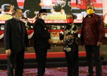 Sampaikan Rancangan KUA PPAS APBD 2022, Gubernur Ansar: Kebutuhan Anggaran Capai Rp3,828 Triliun