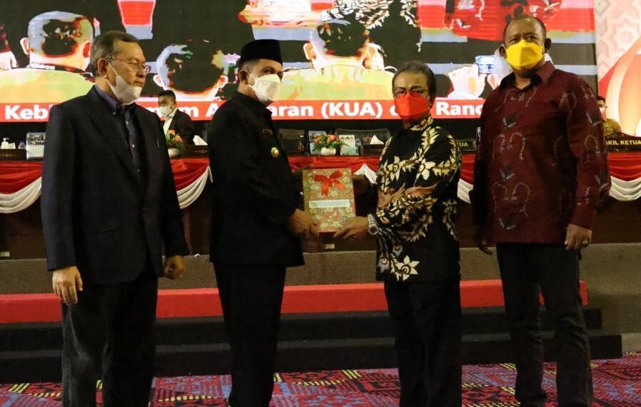 Sampaikan Rancangan KUA PPAS APBD 2022, Gubernur Ansar: Kebutuhan Anggaran Capai Rp3,828 Triliun